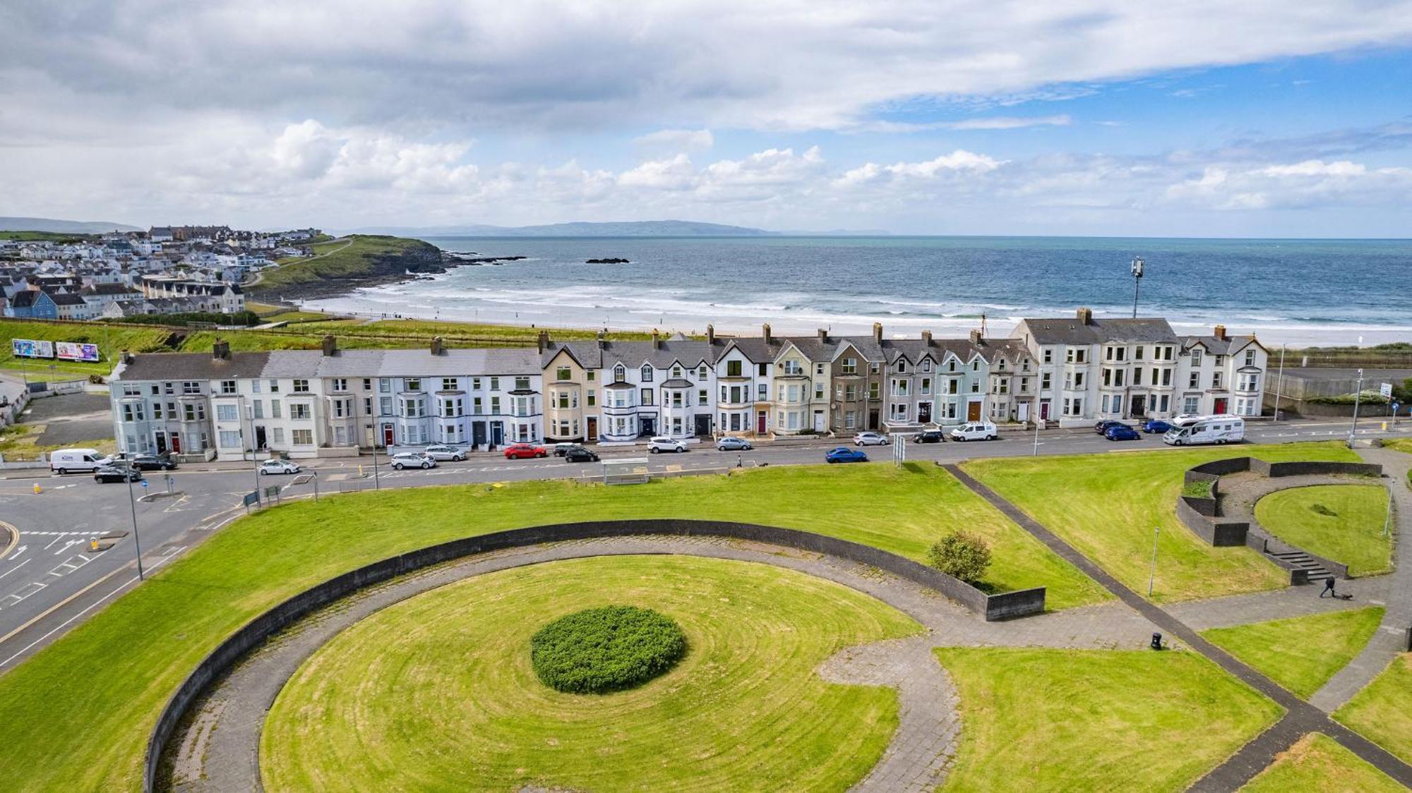 2 Dunluce Green - Portrush By The Sea Exterior foto