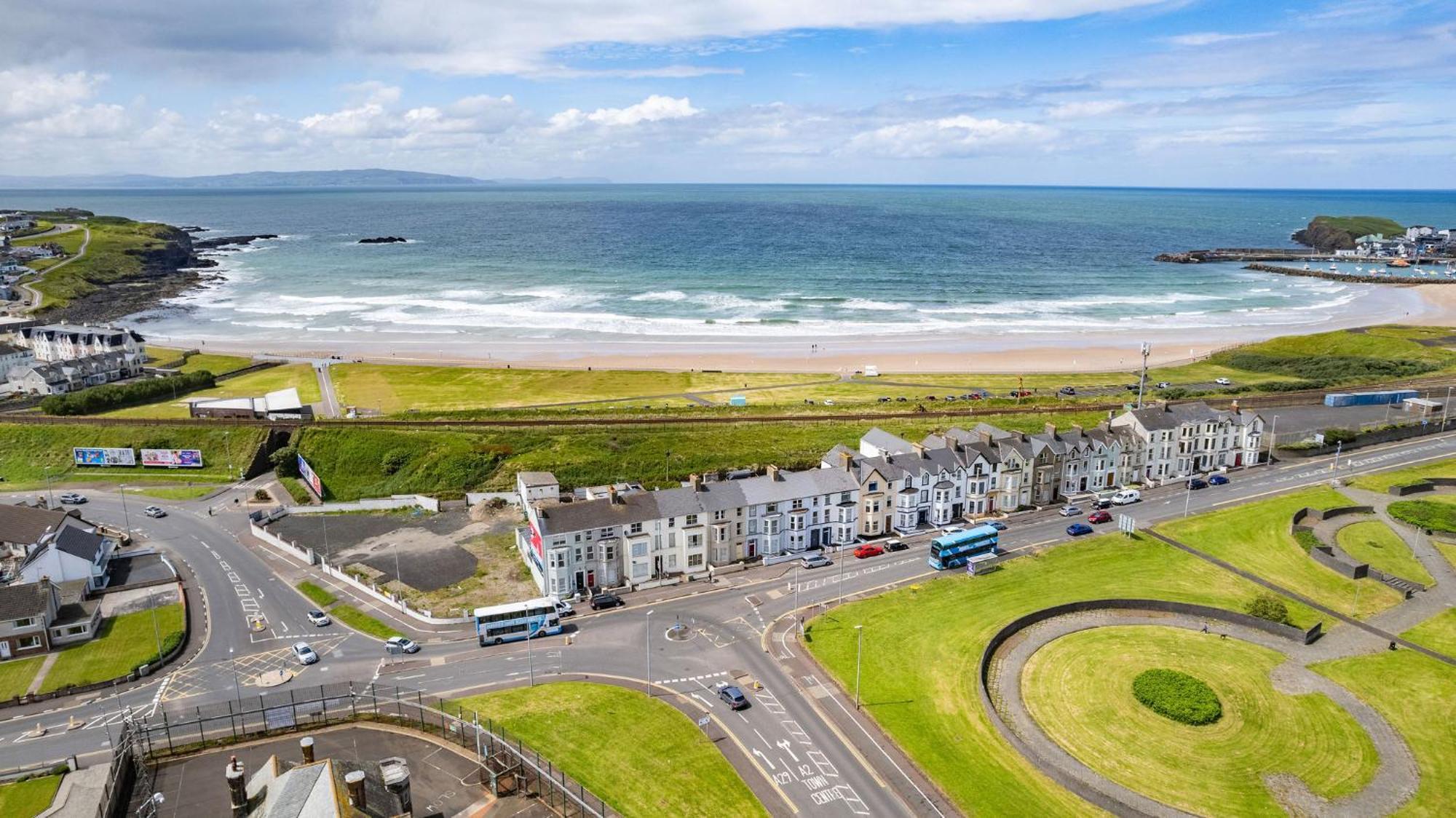 2 Dunluce Green - Portrush By The Sea Exterior foto